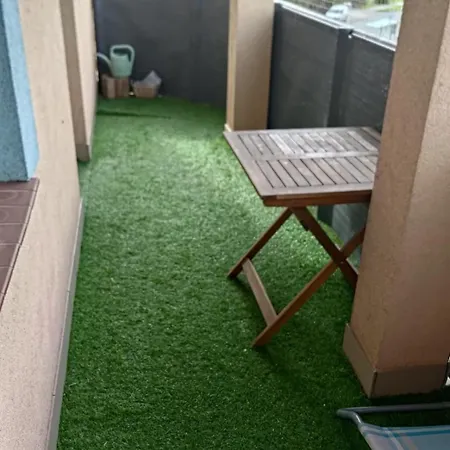 Apartment 100mk2 Per Night *